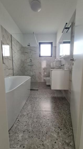 Casă cu 3 camere în Drumul Carului
