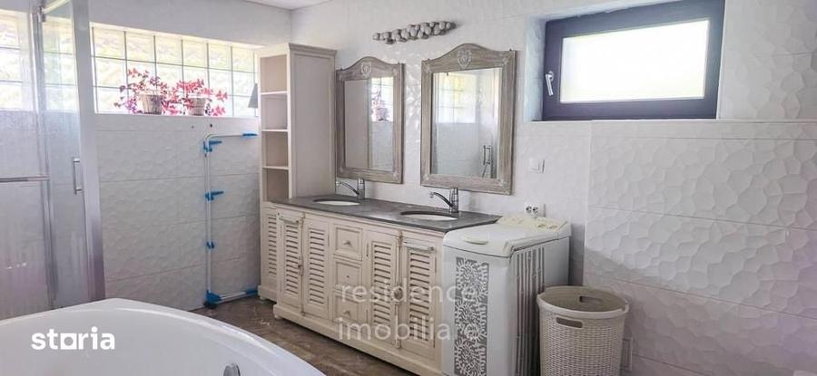 Casă cu 5 camere cu Teren 900 Mp în Făget