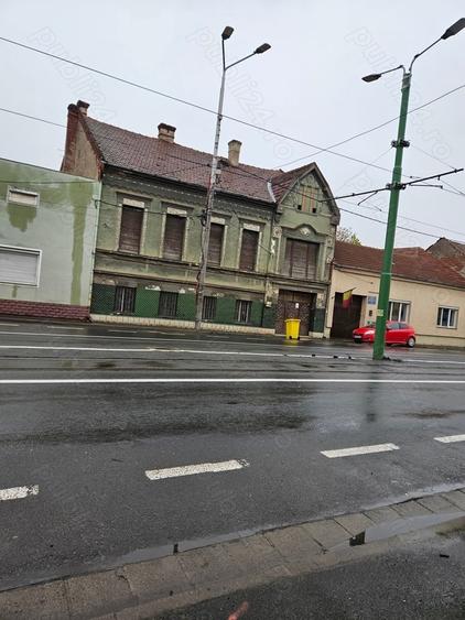 Casă cu 7 camere în Central