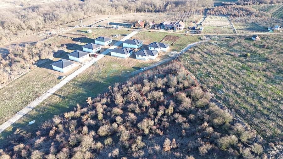 Teren Construcții intravilan de 757 mp, în Paleu