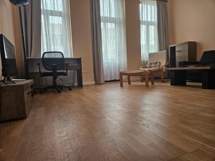 2 cam. DECOMANDAT, str. Traian Moșoiu, etaj 1, lângă Medicină - 4