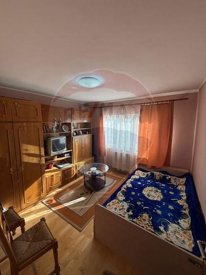 Apartament cu 2 camere decomandat în Hotvon