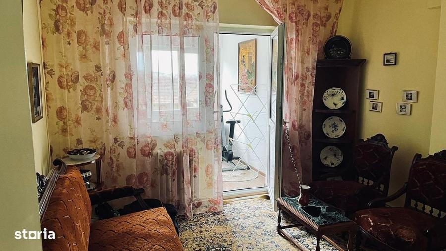 Apartament cu 3 camere în Central