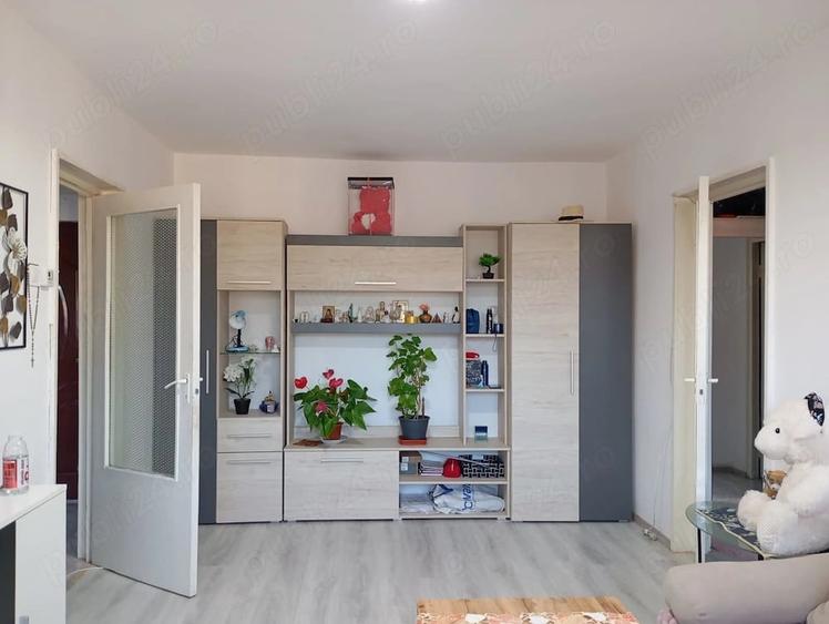 Apartament cu 2 camere decomandat în Central