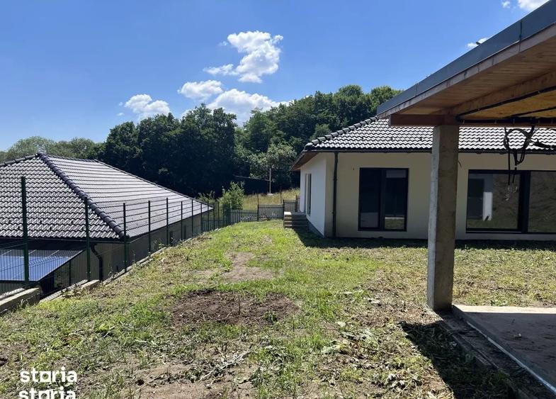 Casă cu 4 camere cu Teren 500 Mp în Baciu