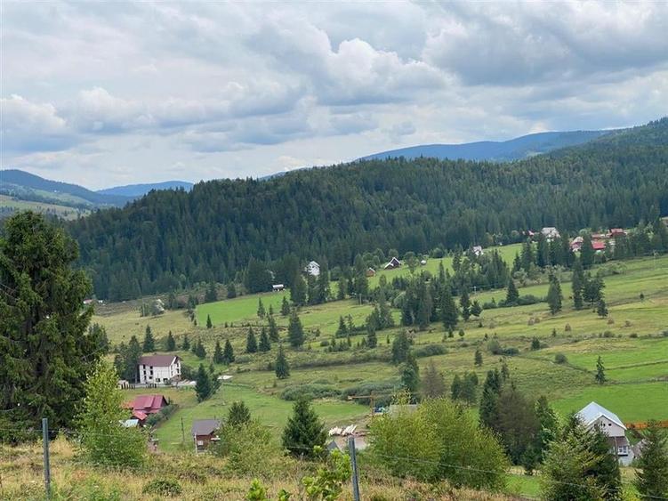 Teren Construcții intravilan de 1700 mp, în Arieșeni