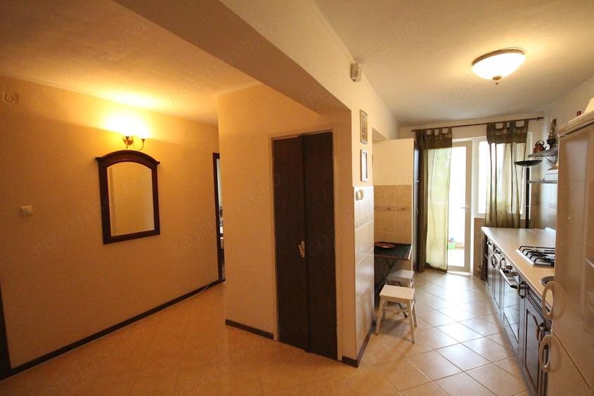 Apartament cu 3 camere decomandat în Circumvalațiunii
