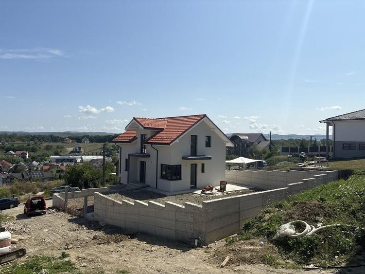 Casă cu 4 camere în Dej