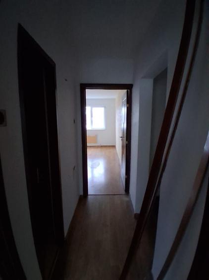 Apartament cu 4 camere în Ferentari