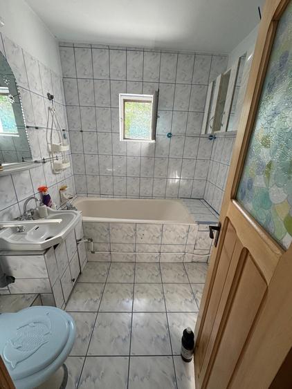 Apartament cu 2 camere decomandat în Nicolina
