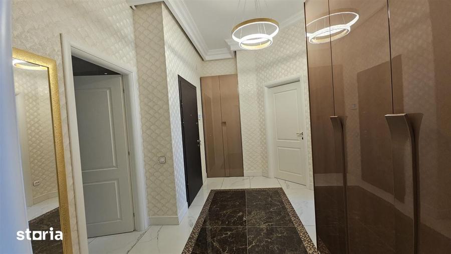Apartament cu 3 camere semidecomandat în Europa