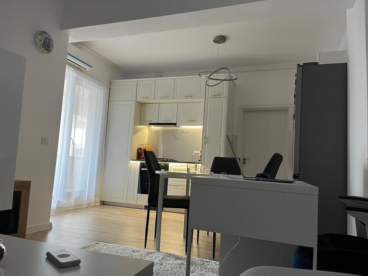 Apartament cu 3 camere circular în Theodor Pallady