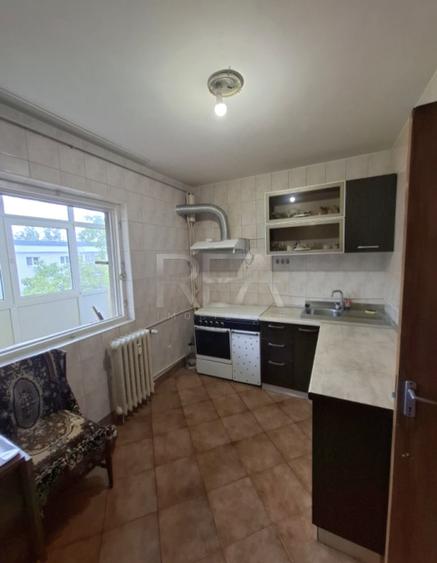 Apartament cu 3 camere decomandat în Gorjului