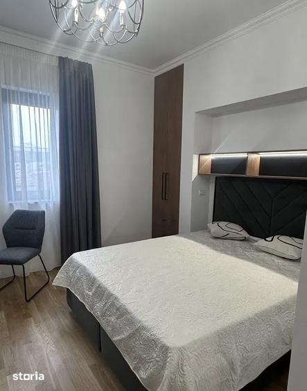 Apartament cu 4 camere în Victoriei