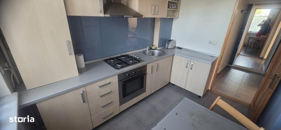 Apartament cu 2 camere decomandat în Central