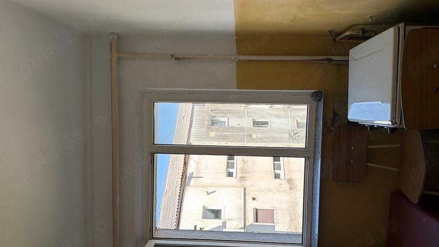 Apartament cu 2 camere nedecomandat, mobilat în Sud