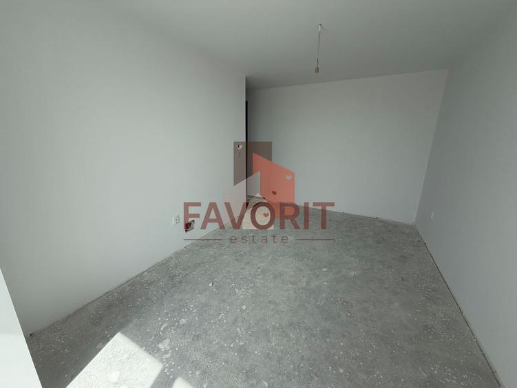 Apartament cu 3 camere semidecomandat în Giroc