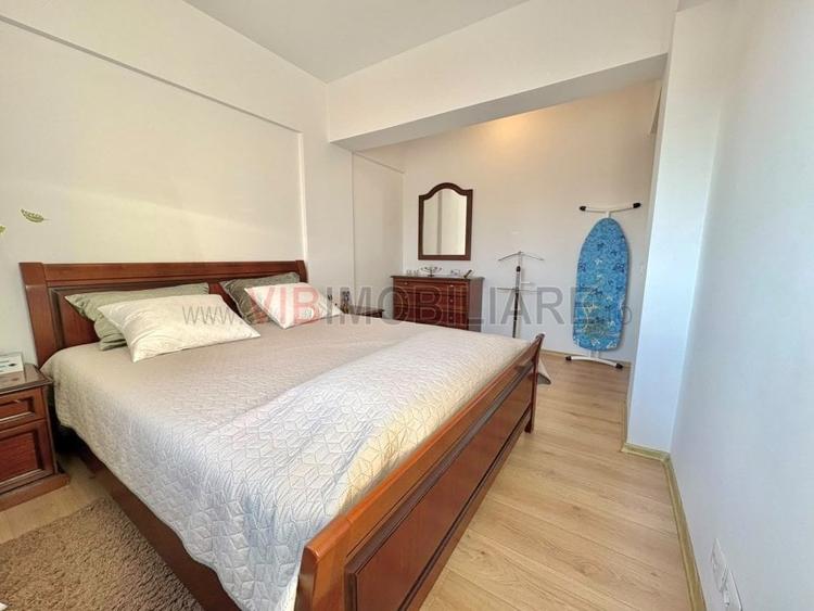 Apartament cu 3 camere semidecomandat în Gara de Nord