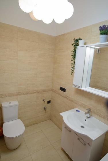 Apartament cu 2 camere, mobilat în P-ța Alba Iulia
