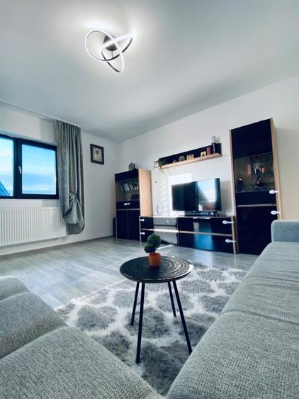 Apartament cu 2 camere decomandat în Valea Lupului