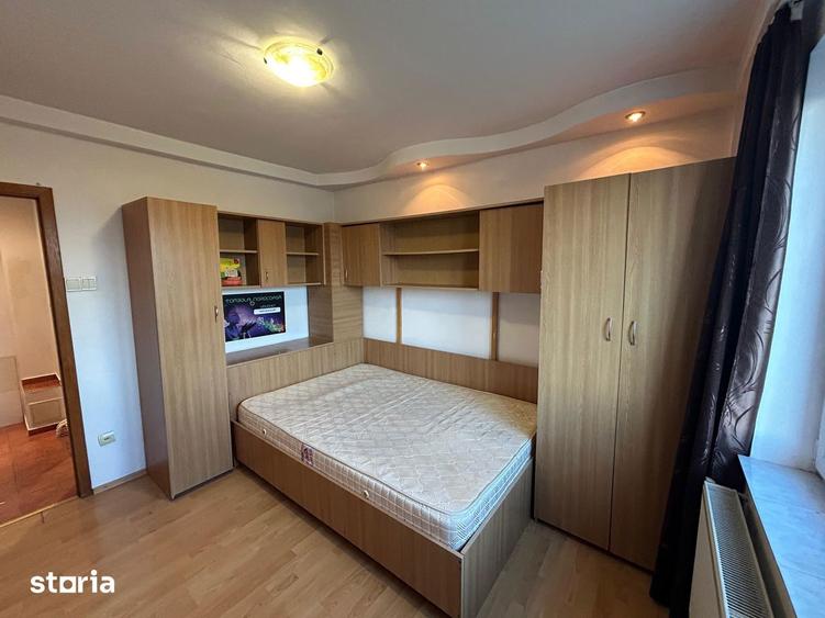 Apartament cu 3 camere, mobilat în Fizicienilor
