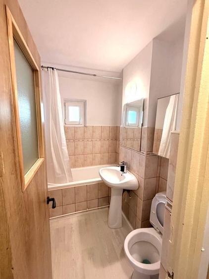 Apartament cu 2 camere decomandat în Nicolina