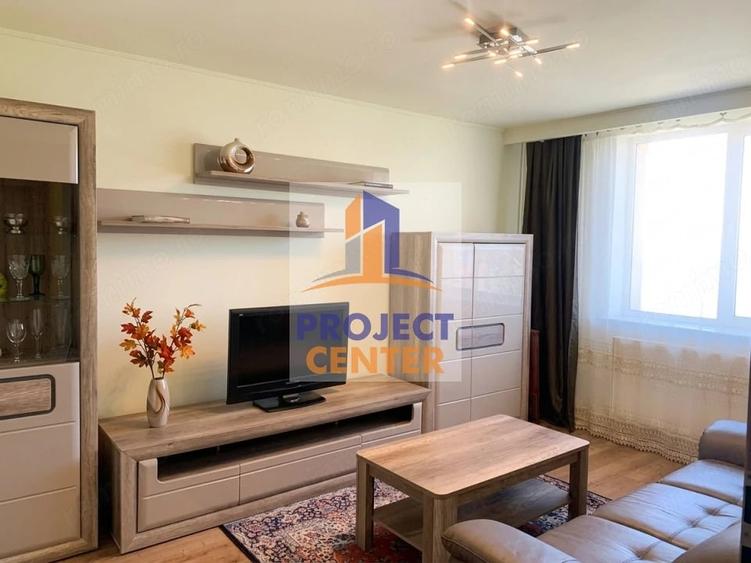 Apartament cu 3 camere decomandat în Ultracentral