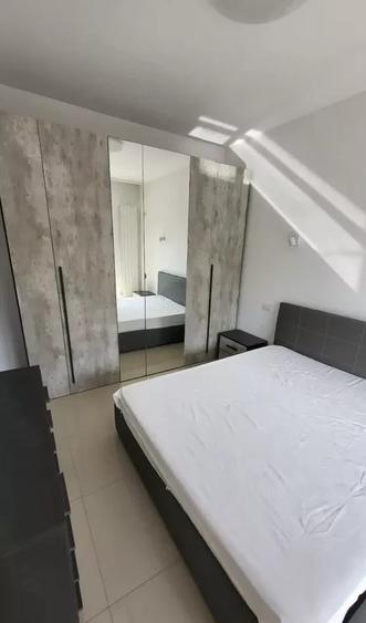 Apartament cu 2 camere decomandat, mobilat în City Park Mall