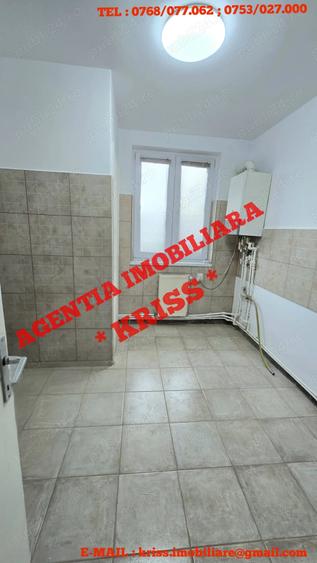 Apartament cu 2 camere semidecomandat în Teilor