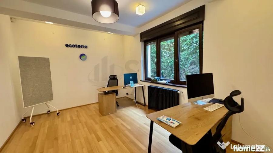 Casă cu 6 camere cu Teren 280 Mp în Calea Călărașilor