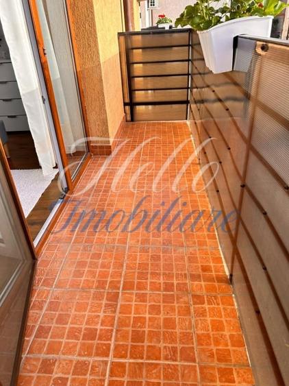 Apartament cu 3 camere semidecomandat în Florești