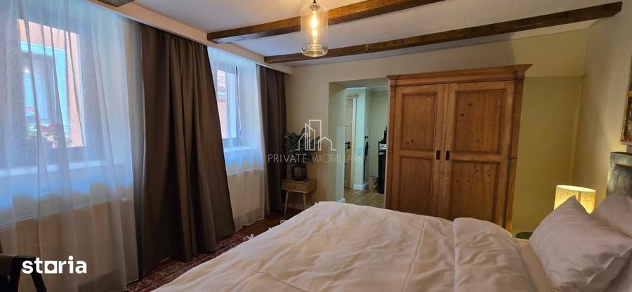 Casă cu 6 camere cu Teren 1314 Mp în Central