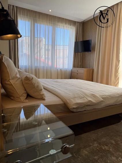 Apartament cu 3 camere decomandat, mobilat în Iancu Nicolae