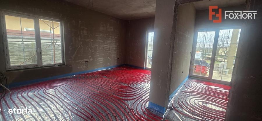 Casă cu 4 camere cu Teren 365 Mp în Central