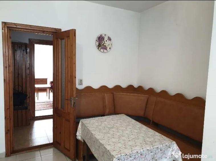 Apartament cu 3 camere decomandat în Obcini