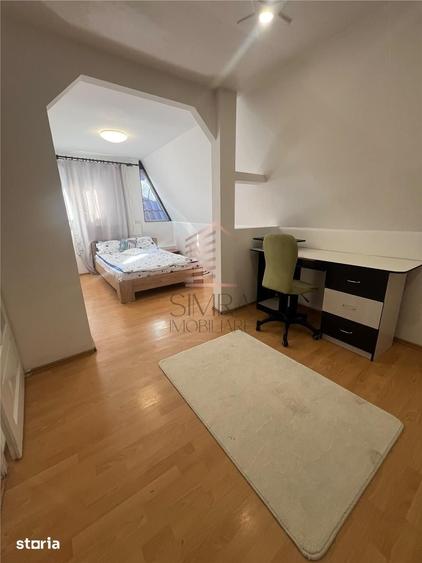 Apartament cu 3 camere decomandat în Cantemir