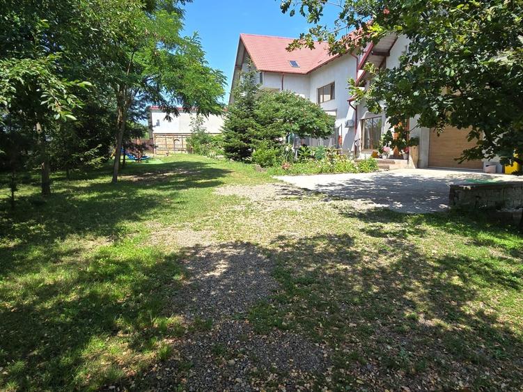 Casă cu 4 camere în Rădăuți