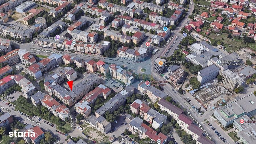 Apartament cu 4 camere decomandat în Central