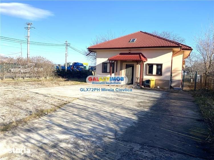 Casă cu 4 camere cu Teren 500 Mp în Central