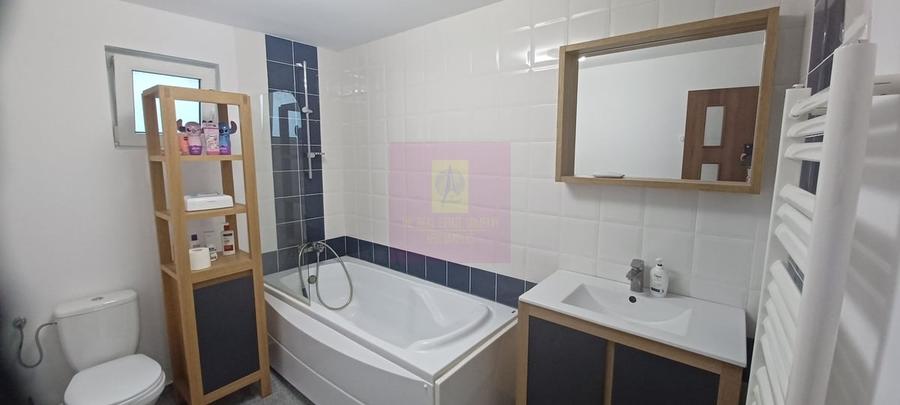 Casă cu 4 camere cu Teren 315 Mp în Central
