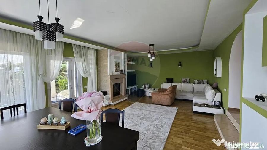 Casă cu 6 camere cu Teren 3614 Mp în Liteni (Moara)