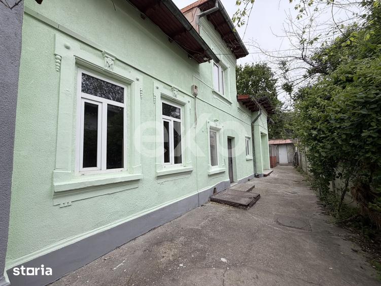Casă cu 6 camere cu Teren 306 Mp în Grozăvești
