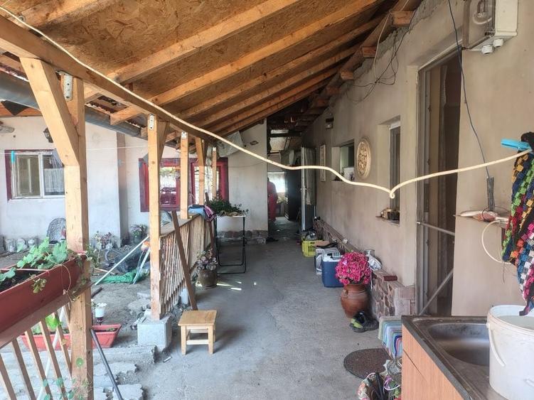 Casă cu 4 camere în Șomoșcheș