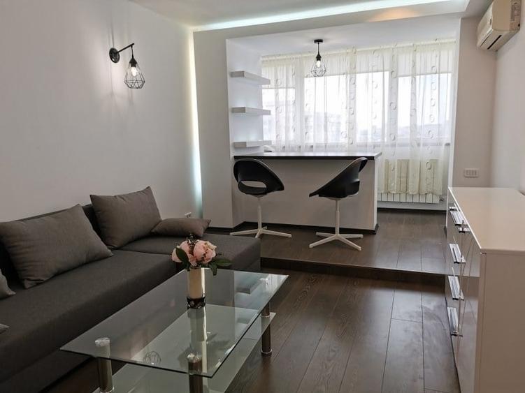 Apartament cu 2 camere semidecomandat în Bucur Obor