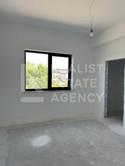Casă individuală cu 5 camere cu Canalizare în Dumbrăveni