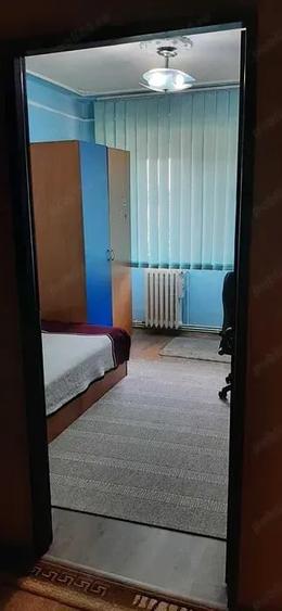 Apartament cu 3 camere în Păcurari