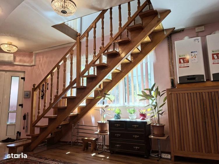 Casa cu aer baroc | 171,65 mp utili | 2 apartamente | Central | Codlea - 1