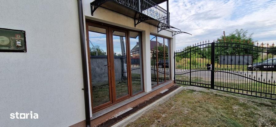 Casă cu 6 camere cu Teren 2601 Mp în Central