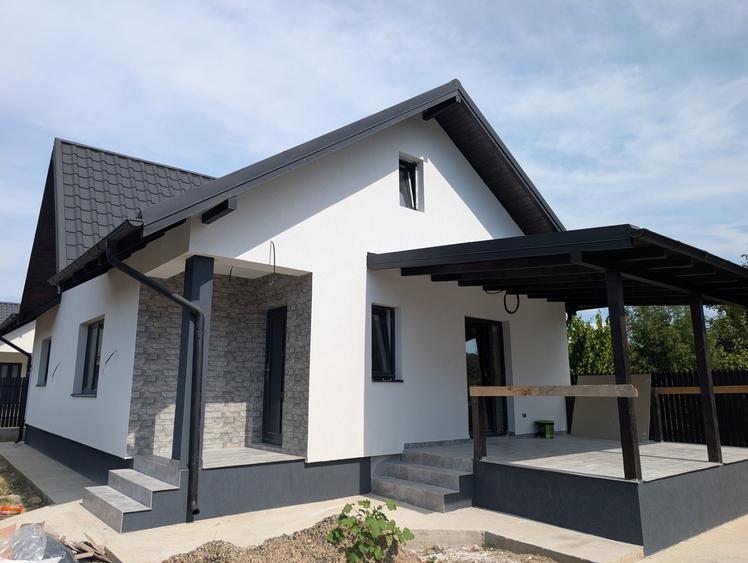 Casă individuală cu 3 camere cu Teren 400 Mp în Nord