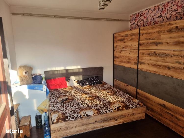 Casa Mioveni, Valea Stanii, Bld. Dacia, 4 camere, 2 bai - 6